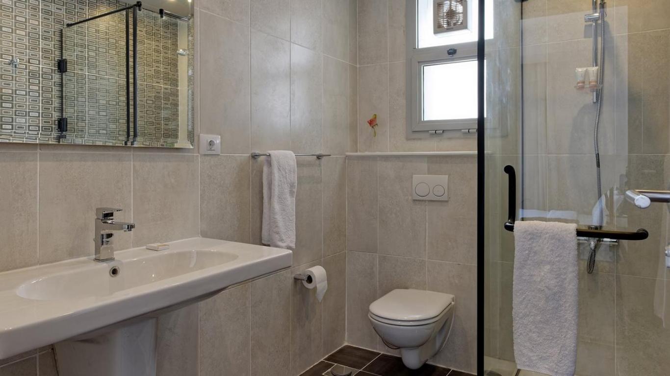 Festival Your New View Awaits Fantastic 3br And Maid *
